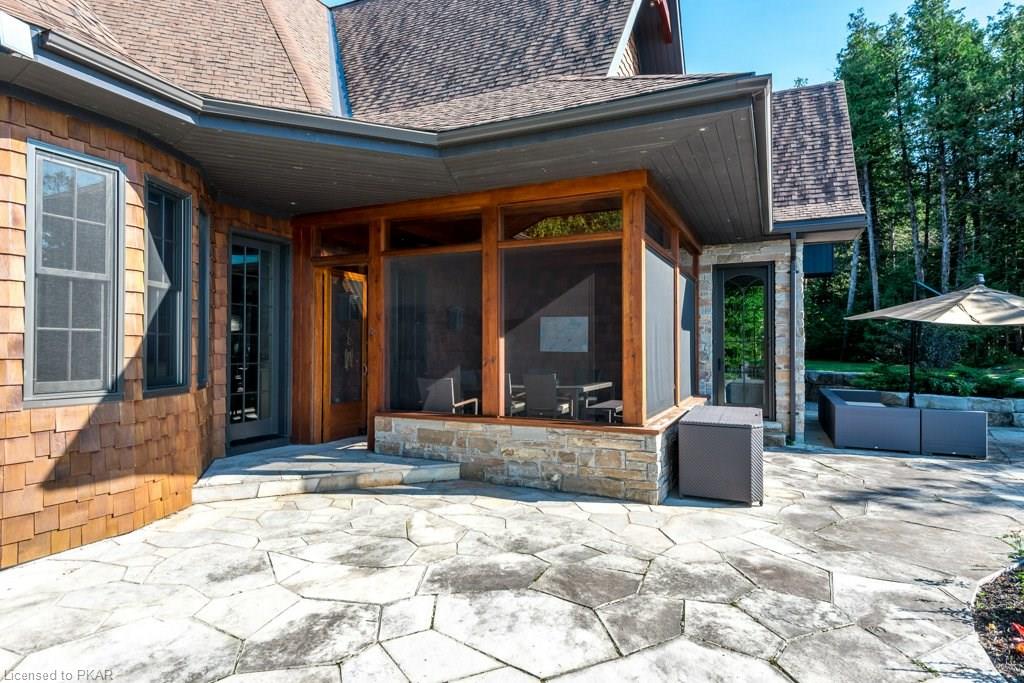 890 BIRCHVIEW Road, Lakefield Ontario, Canada