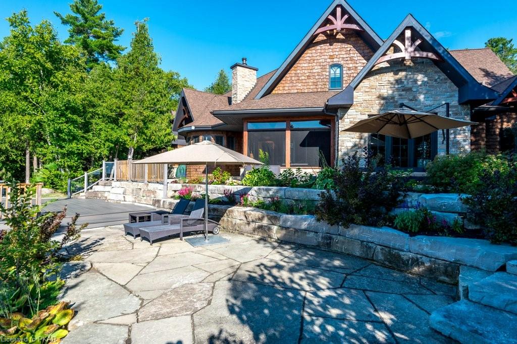 890 BIRCHVIEW Road, Lakefield Ontario, Canada