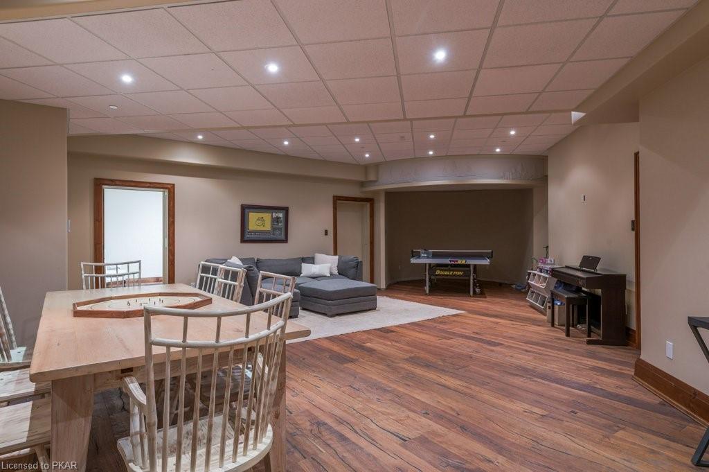 890 BIRCHVIEW Road, Lakefield Ontario, Canada