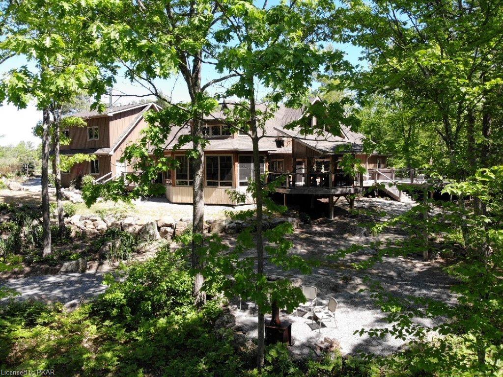 2157 HOWARD Drive, Lakefield, Ontario, Canada