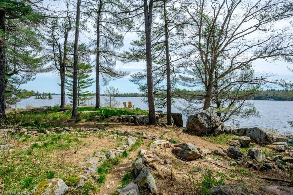 526 ISLAND 21 Island, Lakefield, Ontario, Canada
