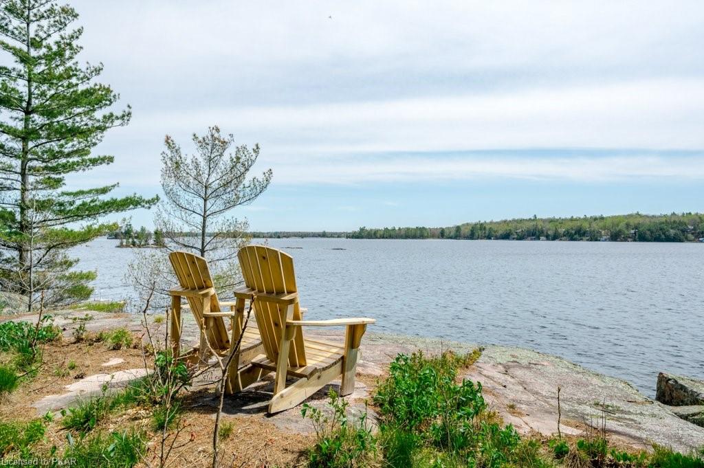 526 ISLAND 21 Island, Lakefield, Ontario, Canada