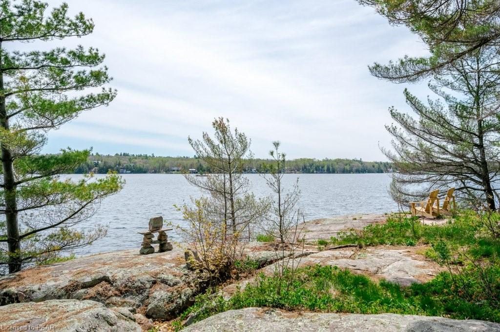 526 ISLAND 21 Island, Lakefield, Ontario, Canada