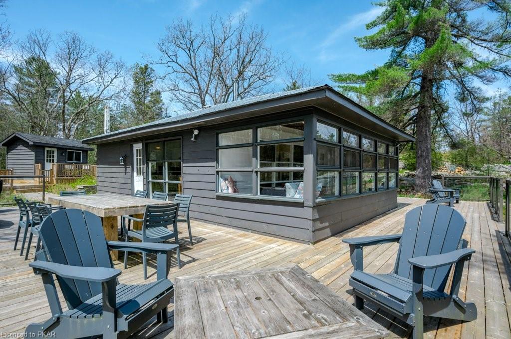 526 ISLAND 21 Island, Lakefield, Ontario, Canada