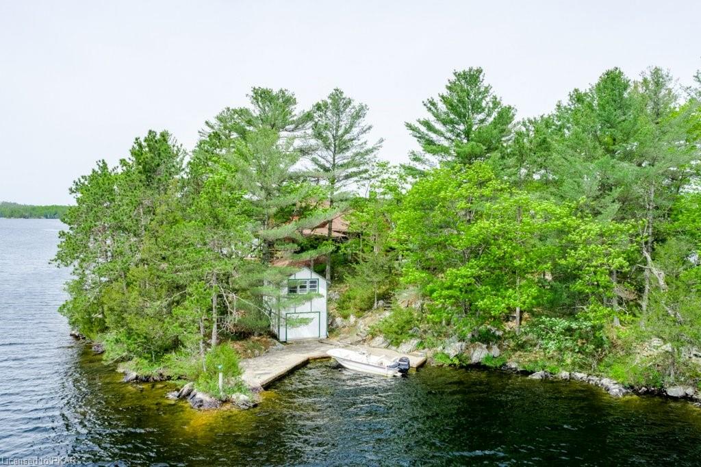 1260 ISLAND 40, Lakefield, Ontario, Canada