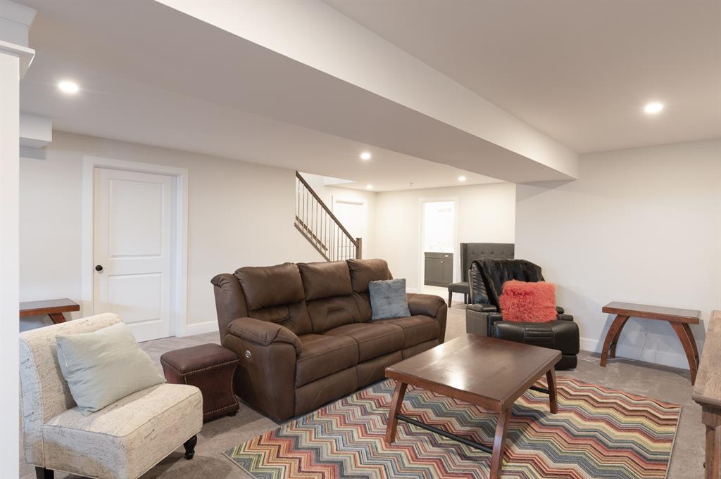 4035 VAN BREE Drive, Plympton-Wyoming Ontario, Canada