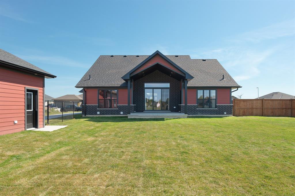 4035 VAN BREE Drive, Plympton-Wyoming Ontario, Canada