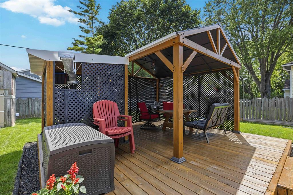 717 BENGARVIE Street, Point Edward, Ontario, Canada photo 25