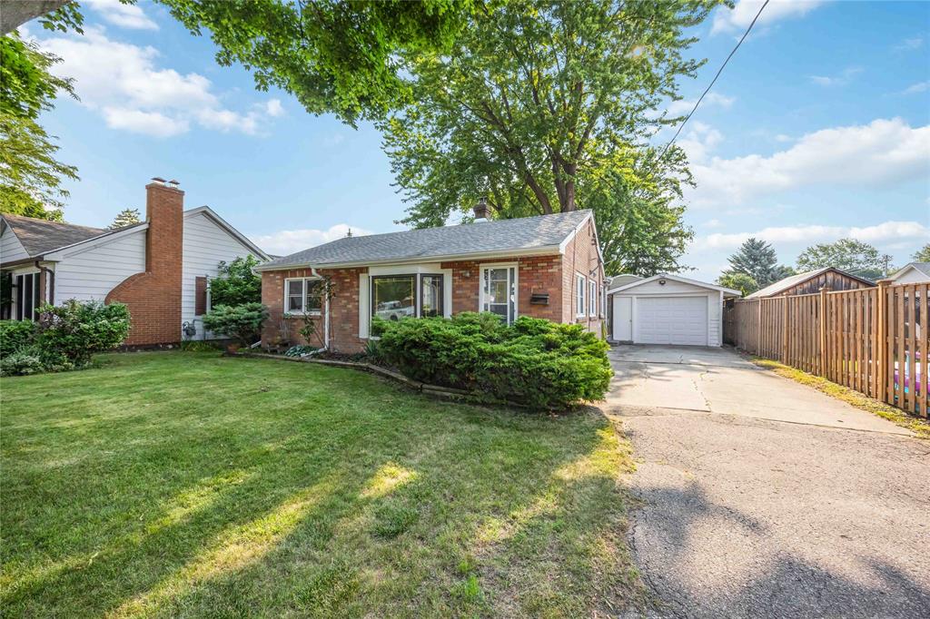 107 LOUISA Street, Point Edward, Ontario, Canada photo 1
