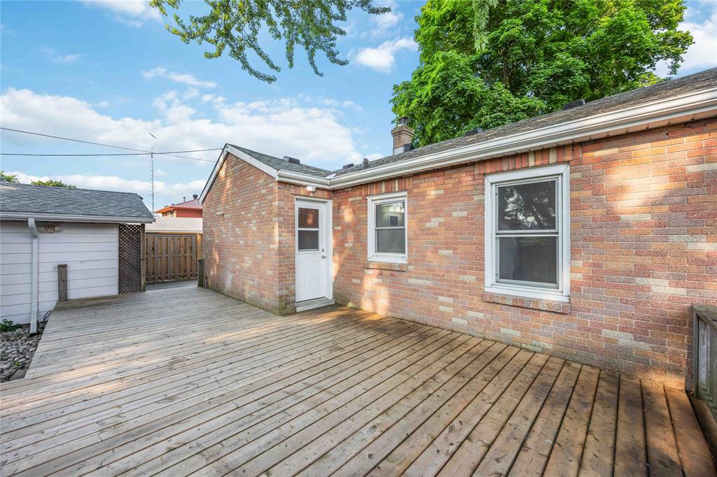 107 LOUISA Street, Point Edward, Ontario, Canada photo 24