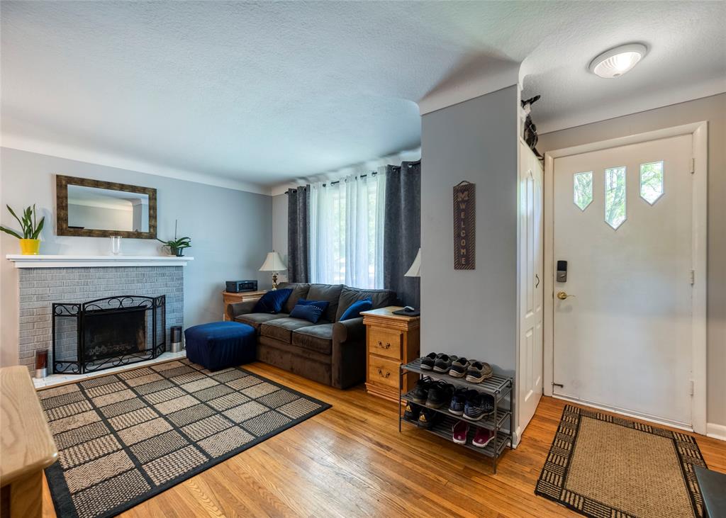 905 RETLAW Drive, Sarnia, Ontario, Canada