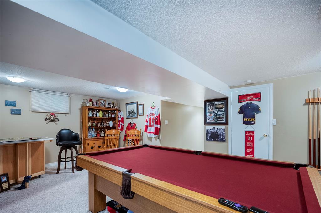 905 RETLAW Drive, Sarnia, Ontario, Canada