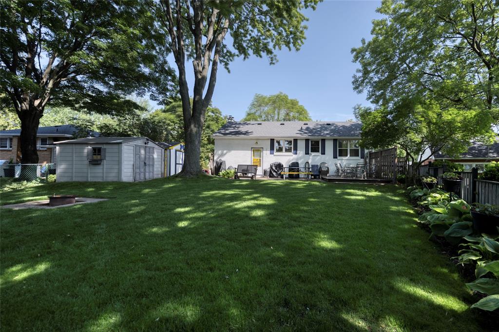 905 RETLAW Drive, Sarnia, Ontario, Canada