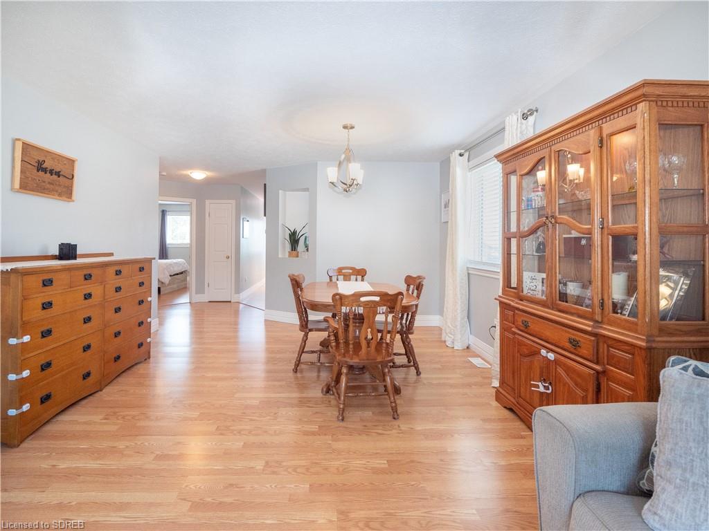 10 OAK Crescent, Hagersville, Ontario, Canada