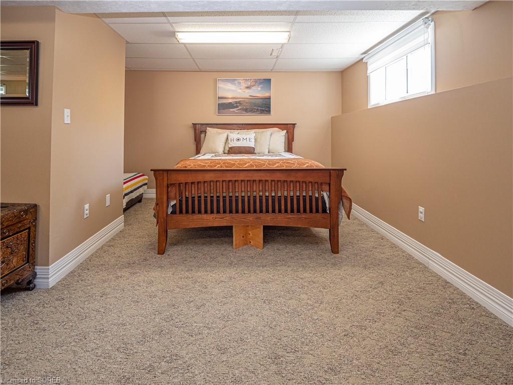 10 OAK Crescent, Hagersville, Ontario, Canada