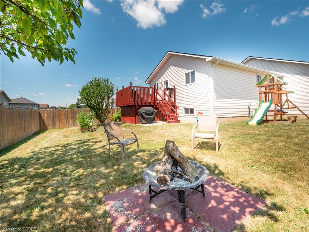 10 OAK Crescent, Hagersville, Ontario, Canada