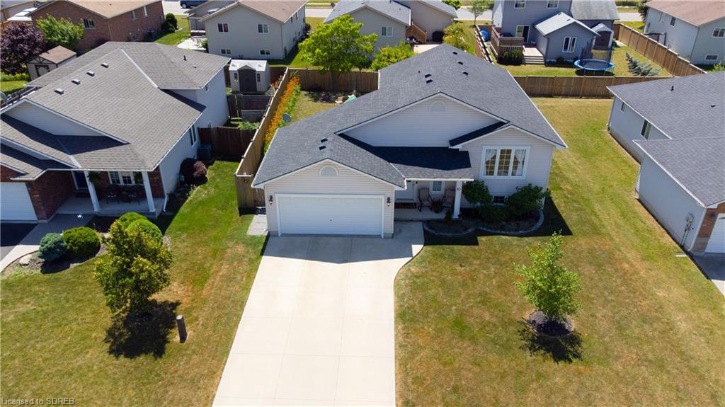 10 OAK Crescent, Hagersville, Ontario, Canada