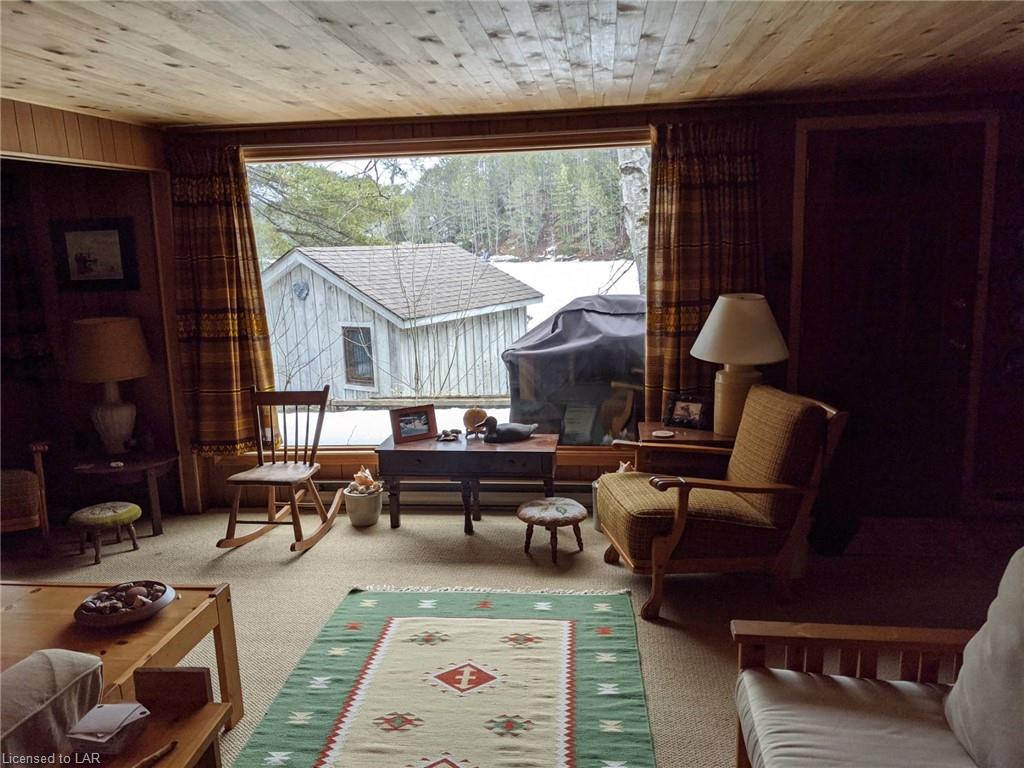 1525 SPAR LAKE Road, Norland, Ontario, Canada