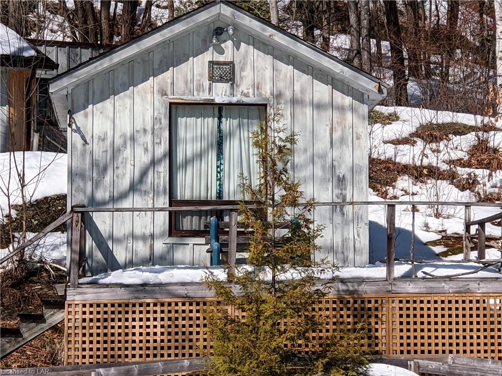 1525 SPAR LAKE Road, Norland, Ontario, Canada