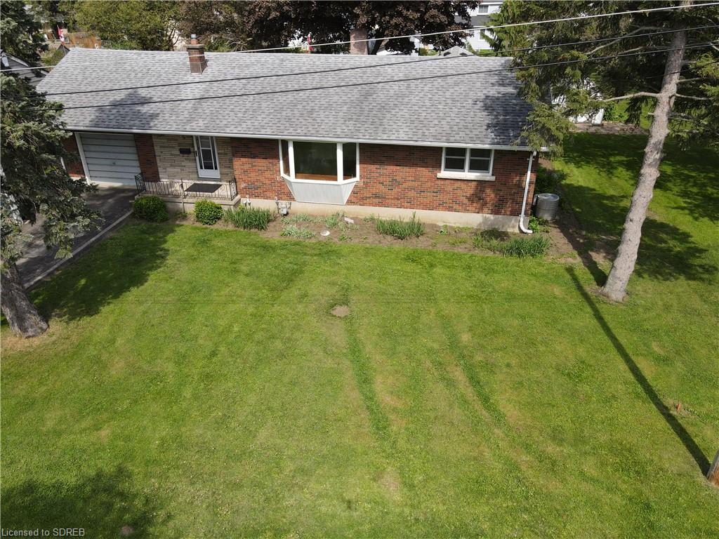 5 SPRUCE Avenue, Simcoe, Ontario, Canada