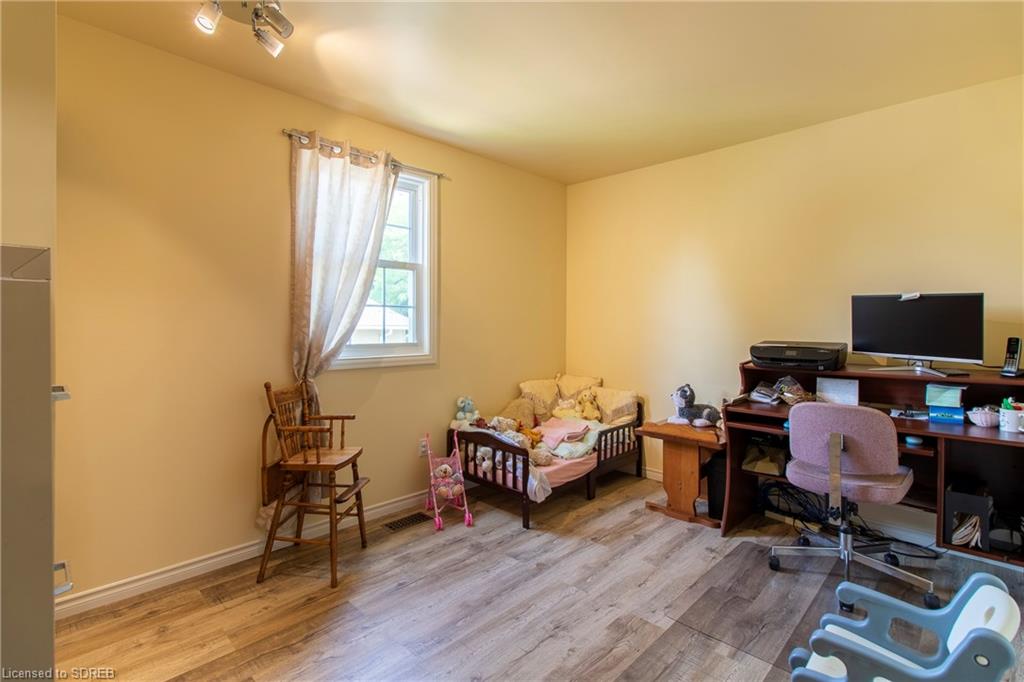 34 CARRIAGE Road, Simcoe, Ontario, Canada