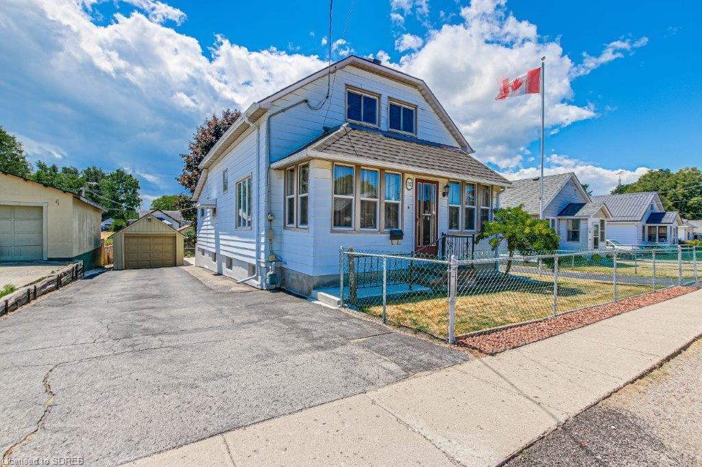 32 SOVEREEN Street, Delhi, Ontario, Canada