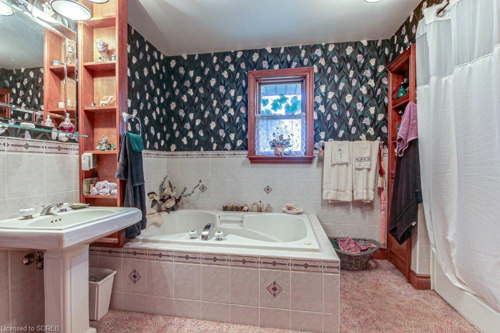 1295 WINDHAM 10 Road, Windham Centre, Ontario, Canada
