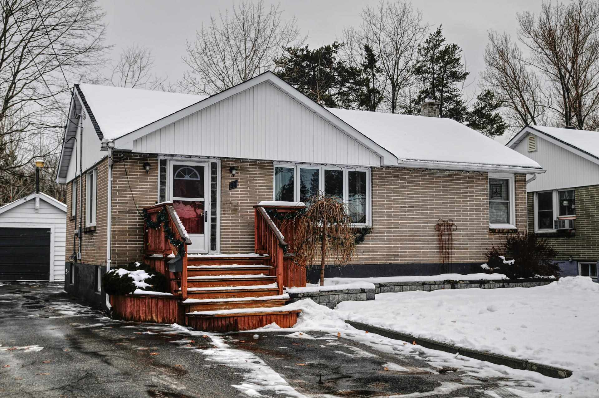 91 Hugill Street, Sault Ste. Marie Ontario, Canada