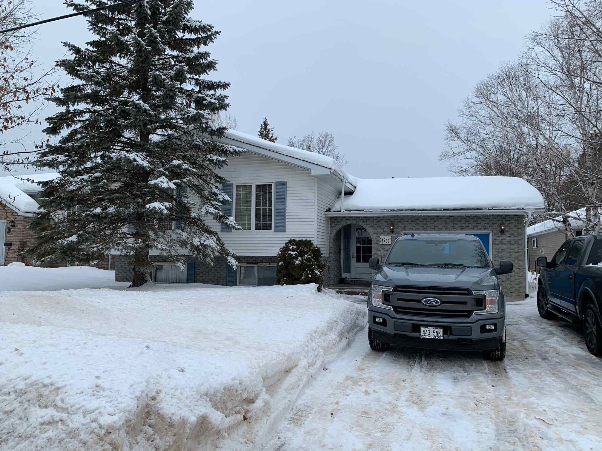 60 Dacey Road, Sault Ste. Marie Ontario, Canada