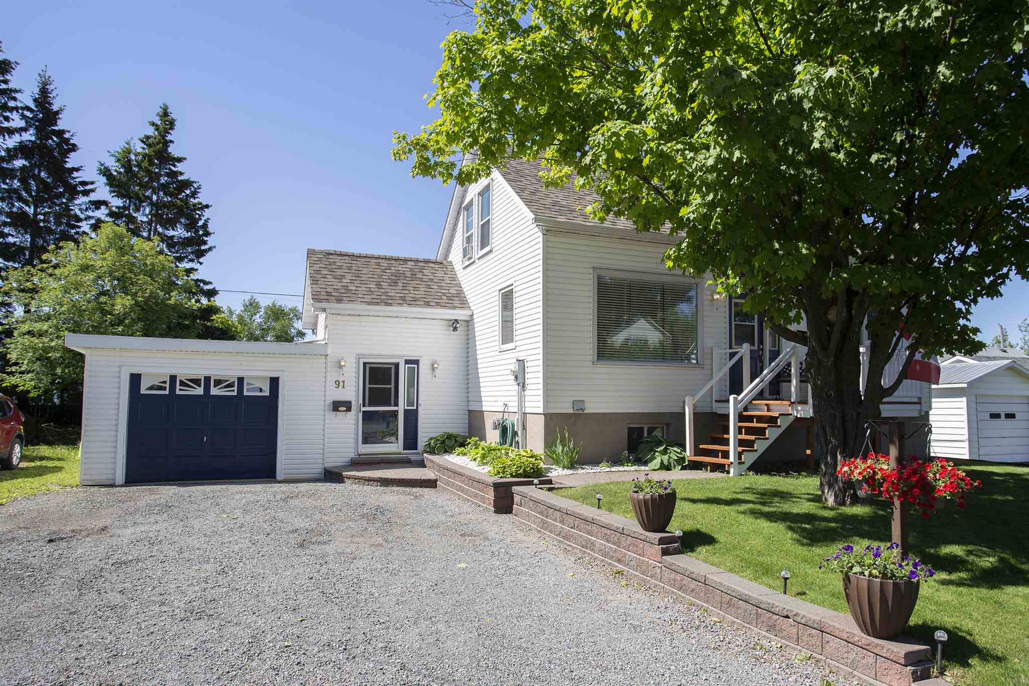 91 Oryme Avenue, Sault Ste. Marie Ontario, Canada