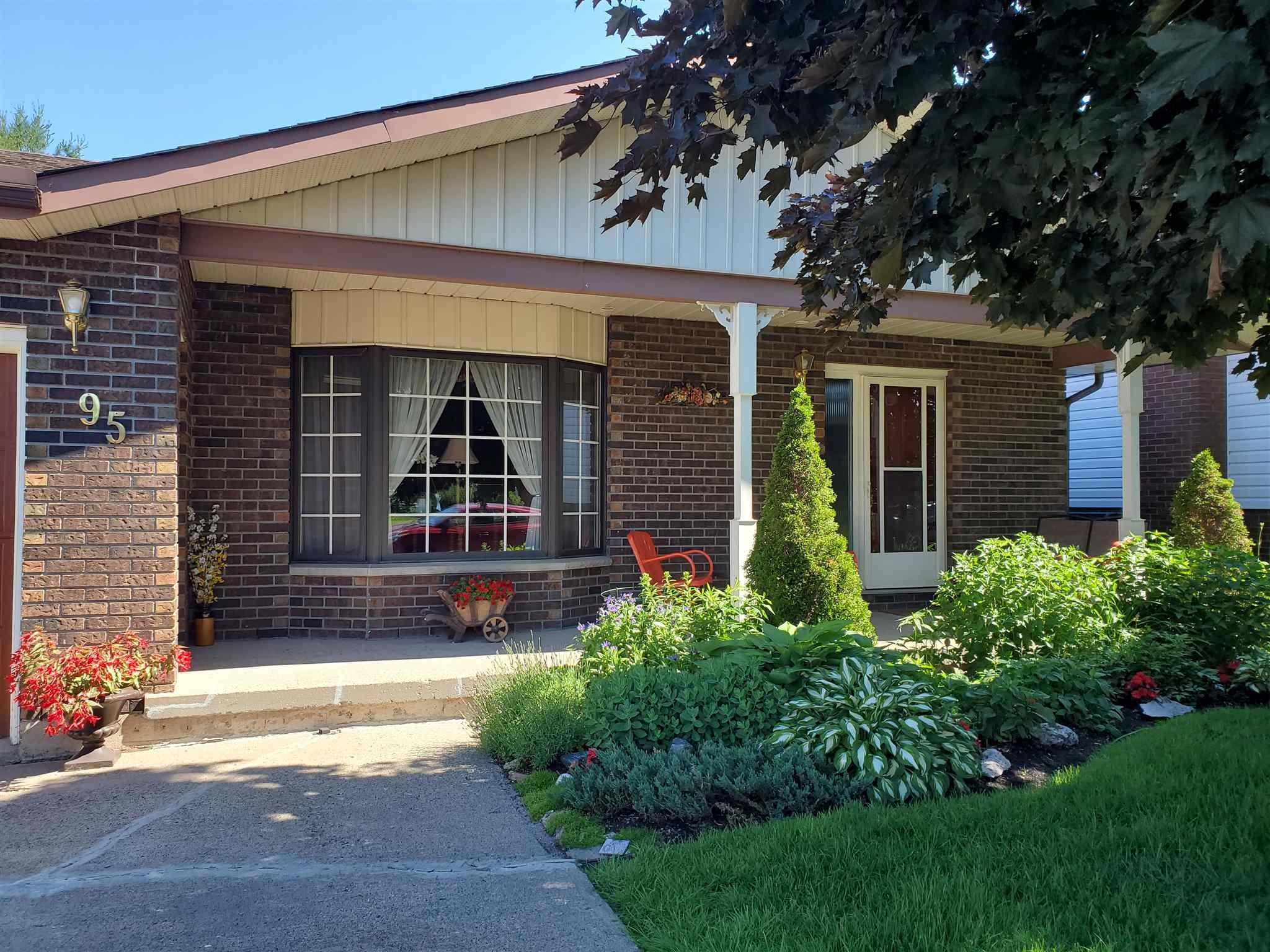 95 Golf Range Crescent, Sault Ste. Marie Ontario, Canada