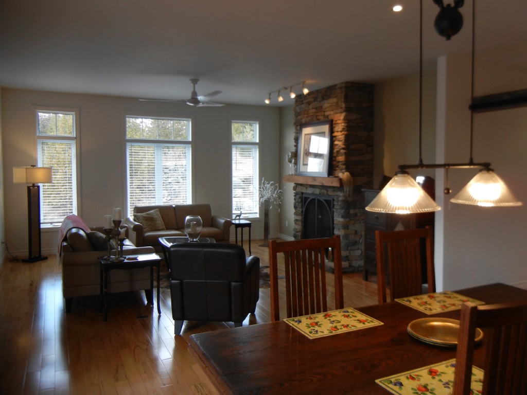 77 TALLAN LAKE RD