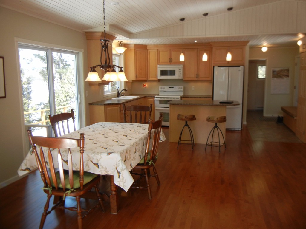 48 LAKEVIEW CRES, North Kawartha, Ontario, Canada