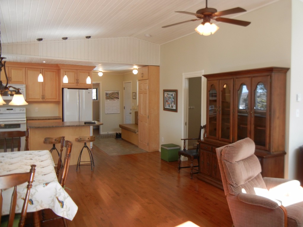 48 LAKEVIEW CRES, North Kawartha, Ontario, Canada