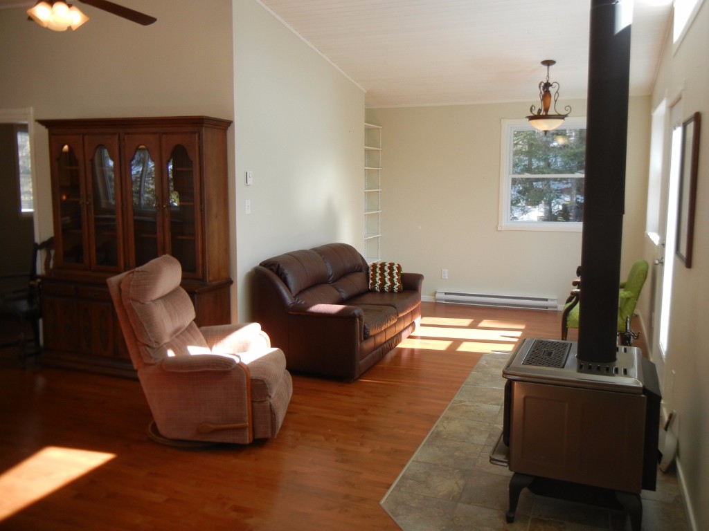 48 LAKEVIEW CRES, North Kawartha, Ontario, Canada
