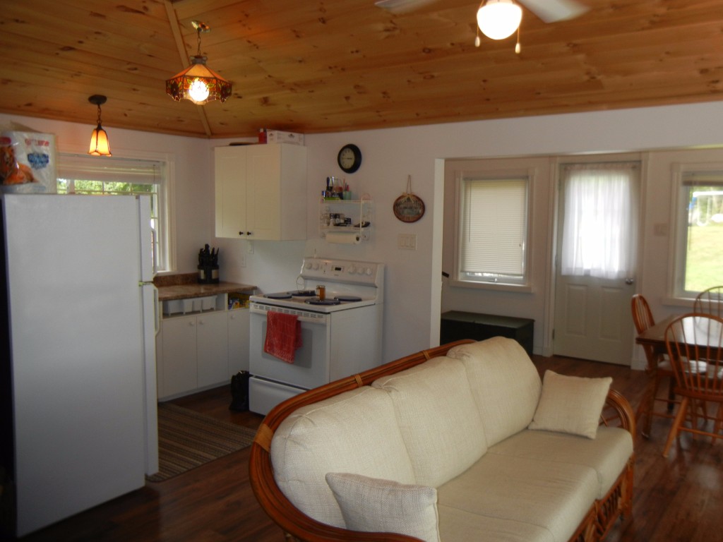 135 SCOTT SETTLEMENT RD, North Kawartha, Ontario, Canada
