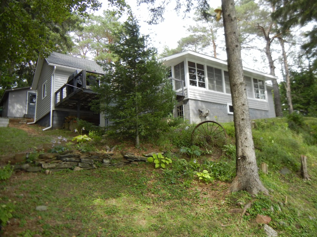 126 LAKEVIEW CRES, North Kawartha, Ontario, Canada