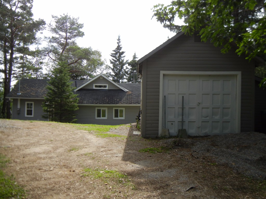 126 LAKEVIEW CRES, North Kawartha, Ontario, Canada