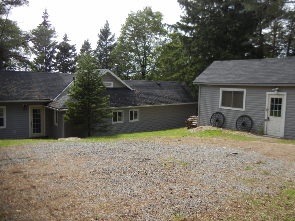 126 LAKEVIEW CRES, North Kawartha, Ontario, Canada