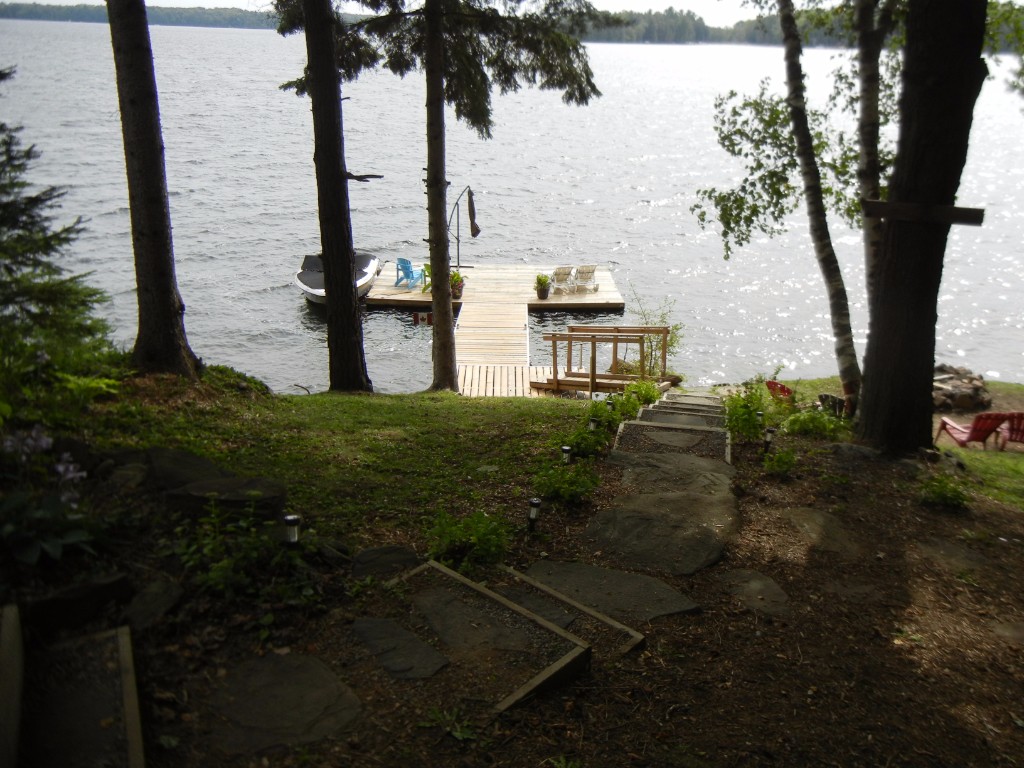 126 LAKEVIEW CRES, North Kawartha, Ontario, Canada