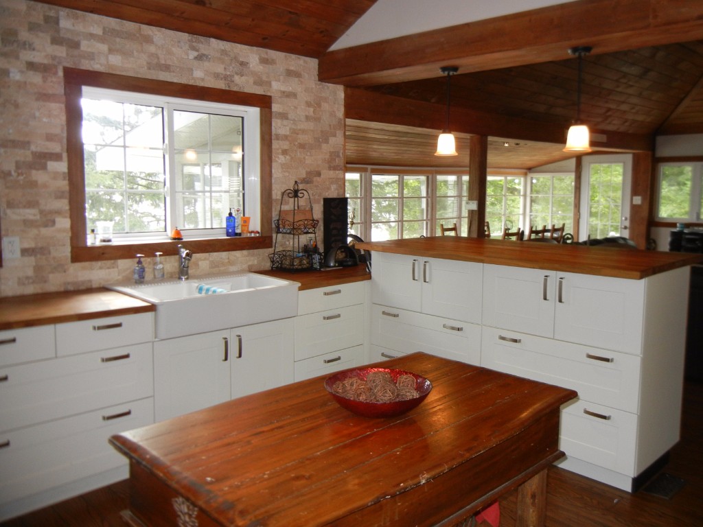 126 LAKEVIEW CRES, North Kawartha, Ontario, Canada