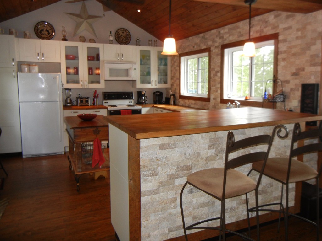 126 LAKEVIEW CRES, North Kawartha, Ontario, Canada