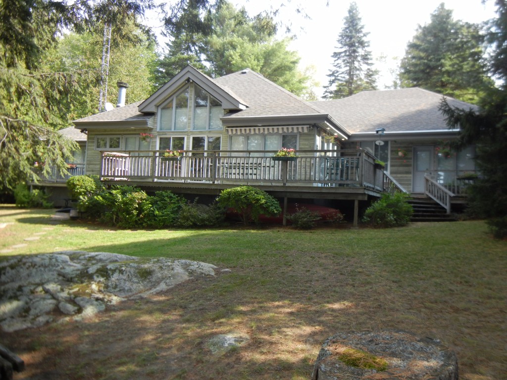 30 BAYSHORE RD, North Kawartha, Ontario, Canada