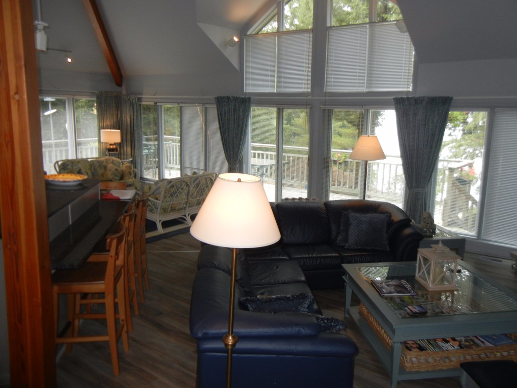 30 BAYSHORE RD, North Kawartha, Ontario, Canada