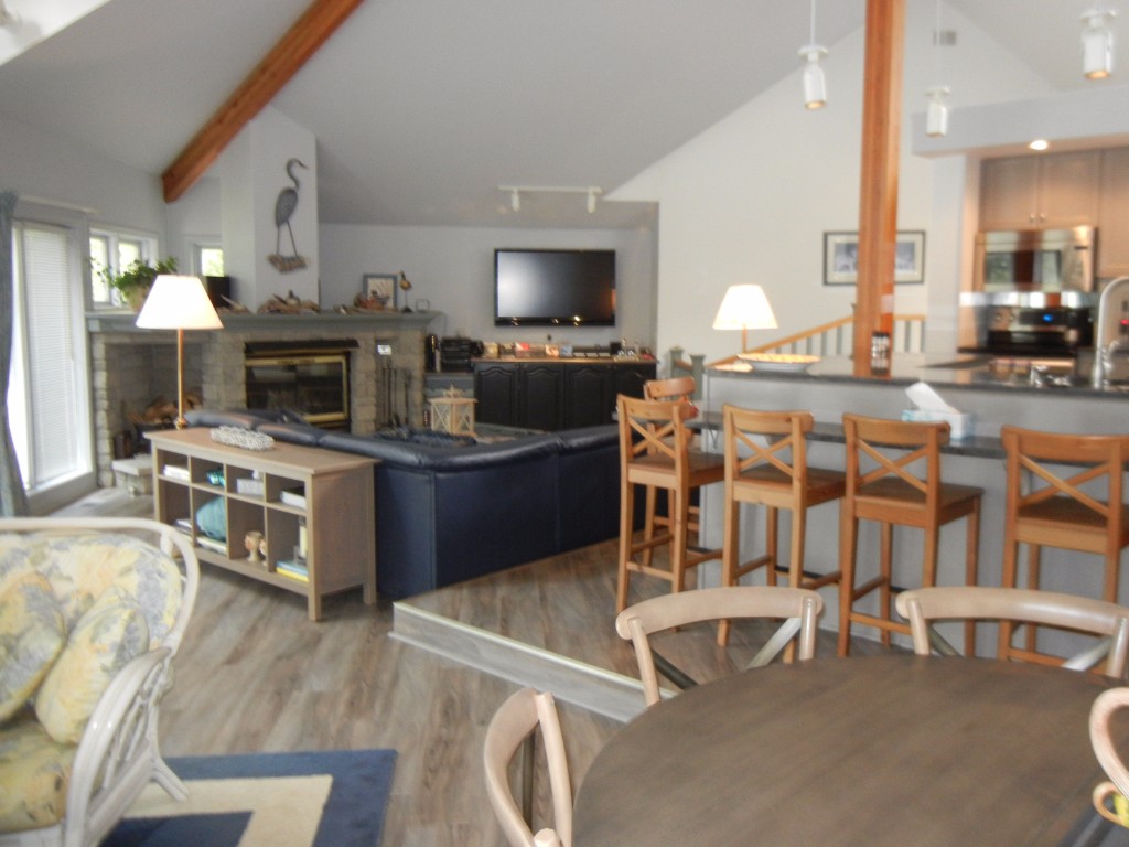 30 BAYSHORE RD, North Kawartha, Ontario, Canada