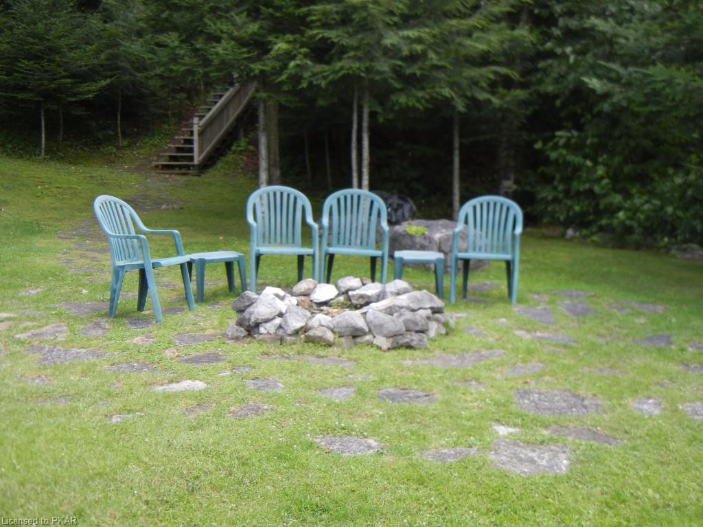 233 DOC EVANS Road, Apsley, Ontario, Canada