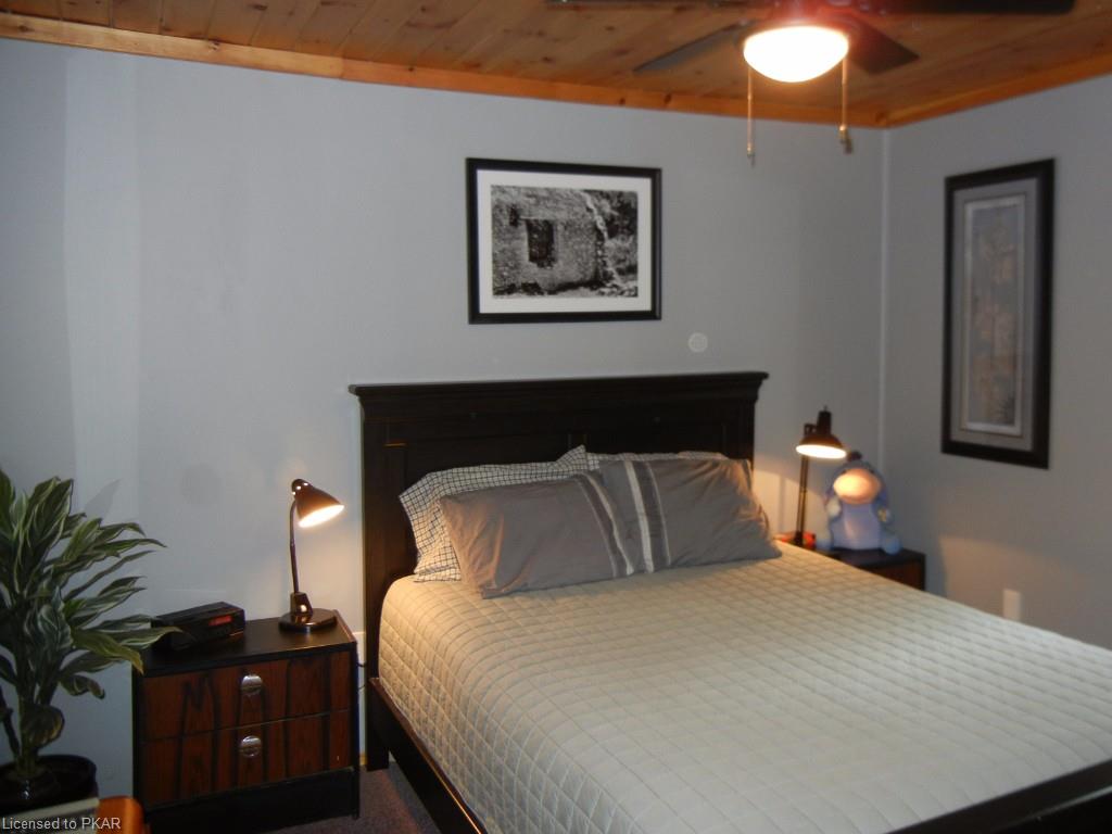 233 DOC EVANS Road, Apsley, Ontario, Canada
