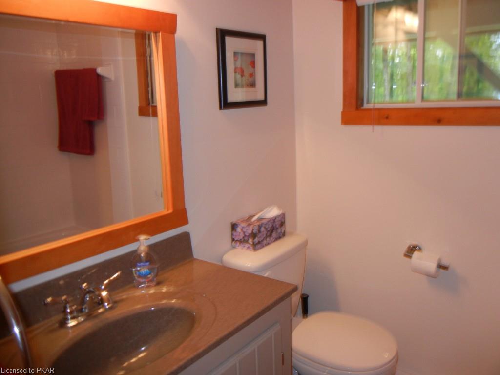 233 DOC EVANS Road, Apsley, Ontario, Canada