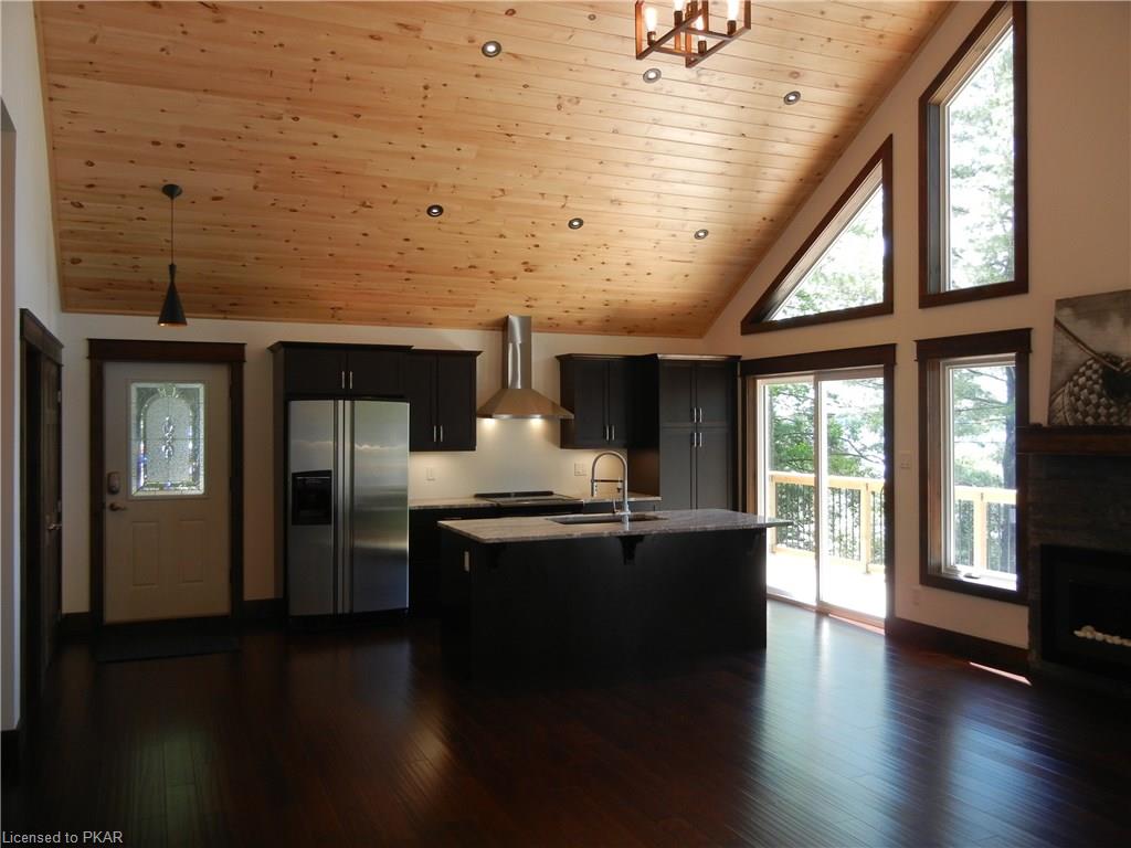 98 FITCH Lane, North Kawartha Township, Ontario, Canada