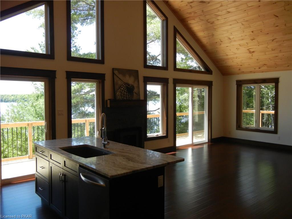 98 FITCH Lane, North Kawartha Township, Ontario, Canada